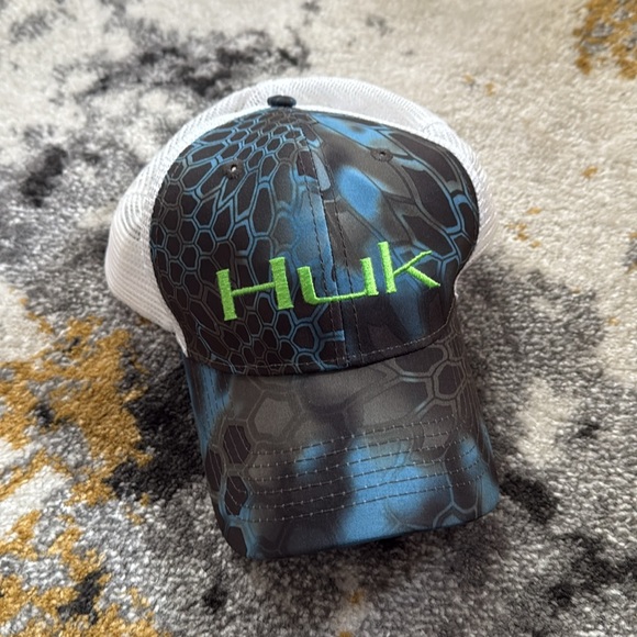HUK trucker hat - Picture 1 of 7